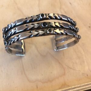 Vintage sterling silver bracelet